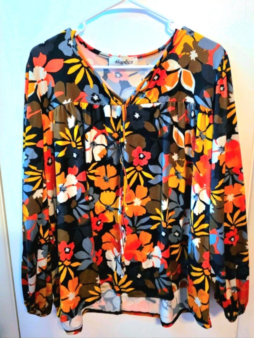 Haptics Women's Long Sleeve Floral Top Size Medium